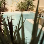 מלון Lilou 4*