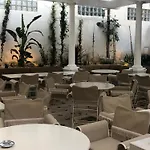 Lilou מלון 4*