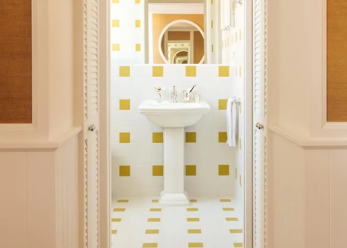 מלון Lilou הייר